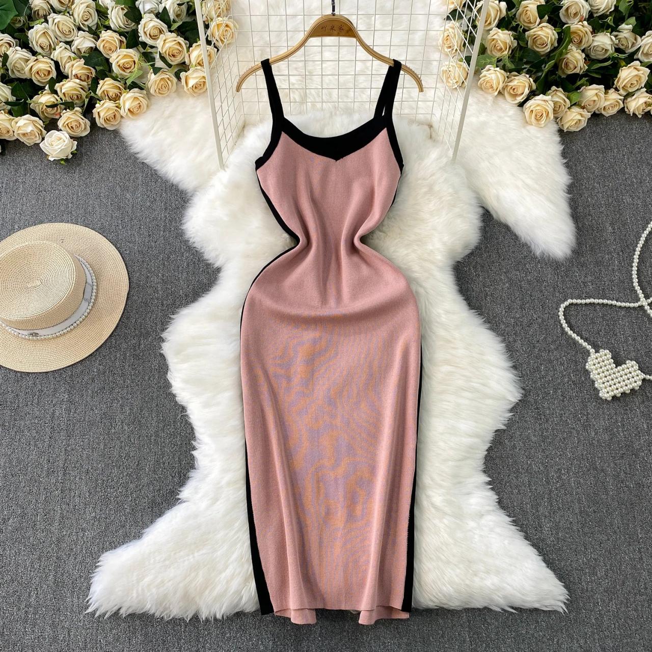 pink and gold bodycon dress cut-out-chain-detail-cupped-baby-pink-dress -styledup-fashion_600x.jpg?v=1688143393 main image 0